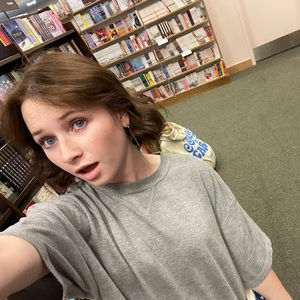 Meet your Posher, Ava